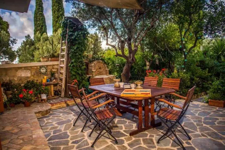 2 façons de rafraîchir votre jardin pour l'été 2021 4 - Meubles de patio et d'extérieur - 1001 Gardens 2 façons de rafraîchir votre jardin pour l'été 2021 3 - Meubles de patio et d'extérieur